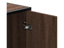 Banco zapatero de roble marrón fabricado con madera de ingeniería y metal.