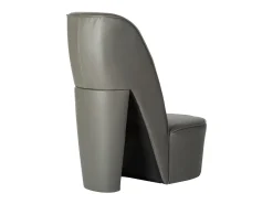Butaca con forma de zapato de tacón cuero sintético gris