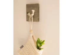 Colgador de pared de madera maciza en tono verde de 8x6cm - KATE - DECOWOOD