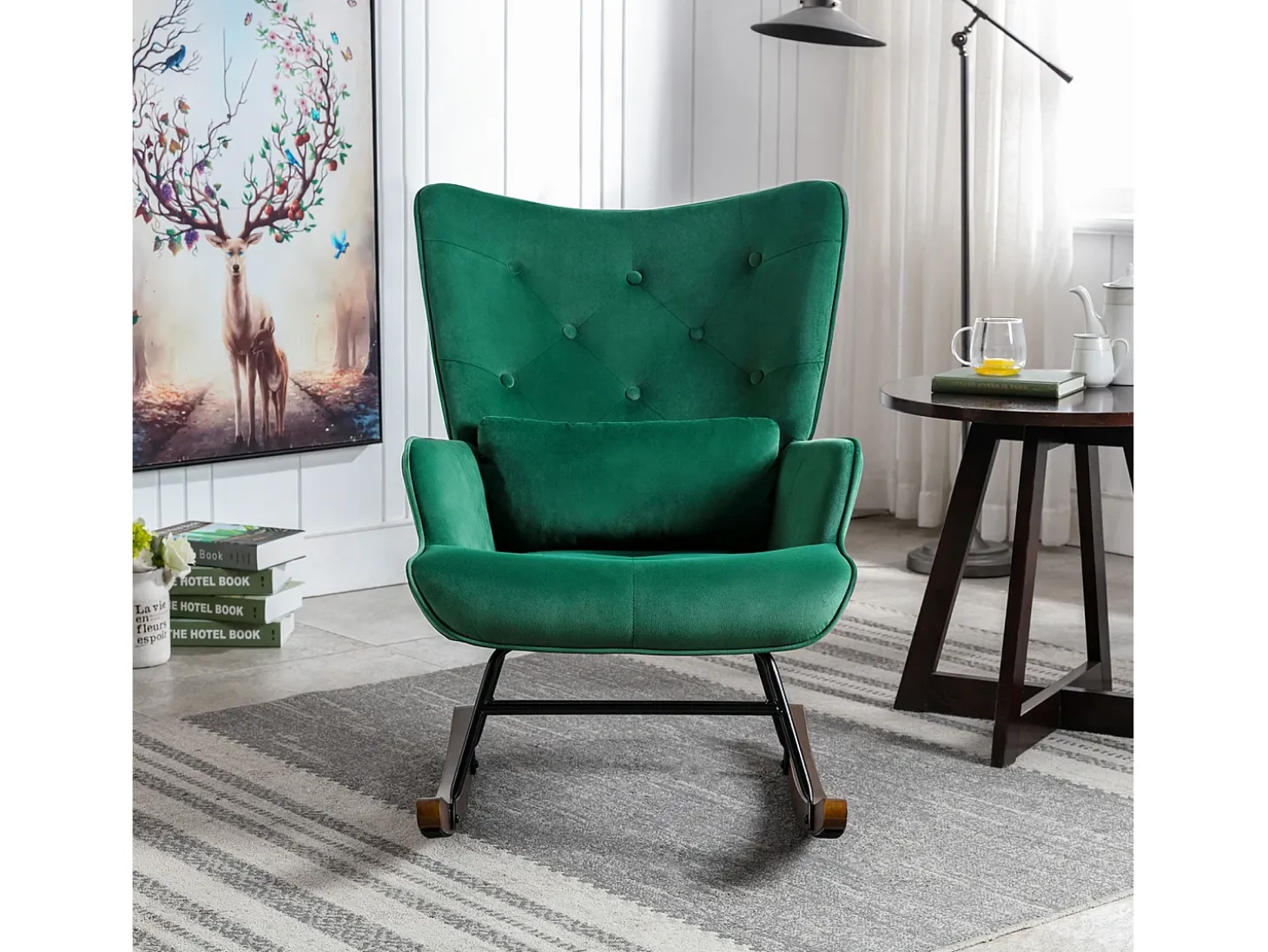 Mecedora moderna tapizada en terciopelo para sala de estar, con respaldo alto y patas de madera, color verde oscuro