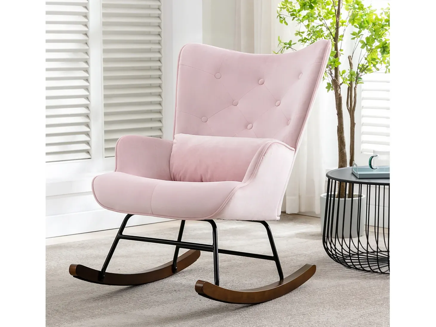 Mecedora moderna tapizada en terciopelo para sala de estar, mecedora con respaldo alto y patas de madera, color rosa