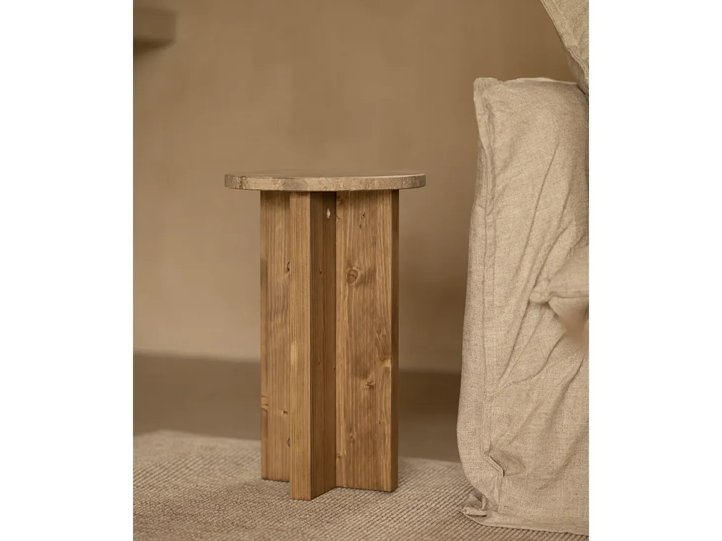 Mesa auxiliar de mármol daino reale y patas de madera maciza DECOWOOD de Ø28x45cm - TOSCANA - DECOWOOD