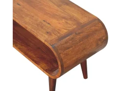 Mesa baja Amaya de estilo nórdico.
