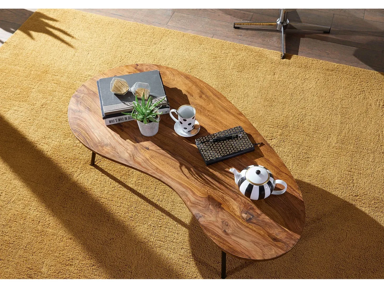 Mesa de centro industrial.