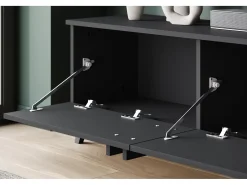 Mueble de TV 180 cm con patas para salón – lowboard moderno con tres puertas abatibles, negro mate