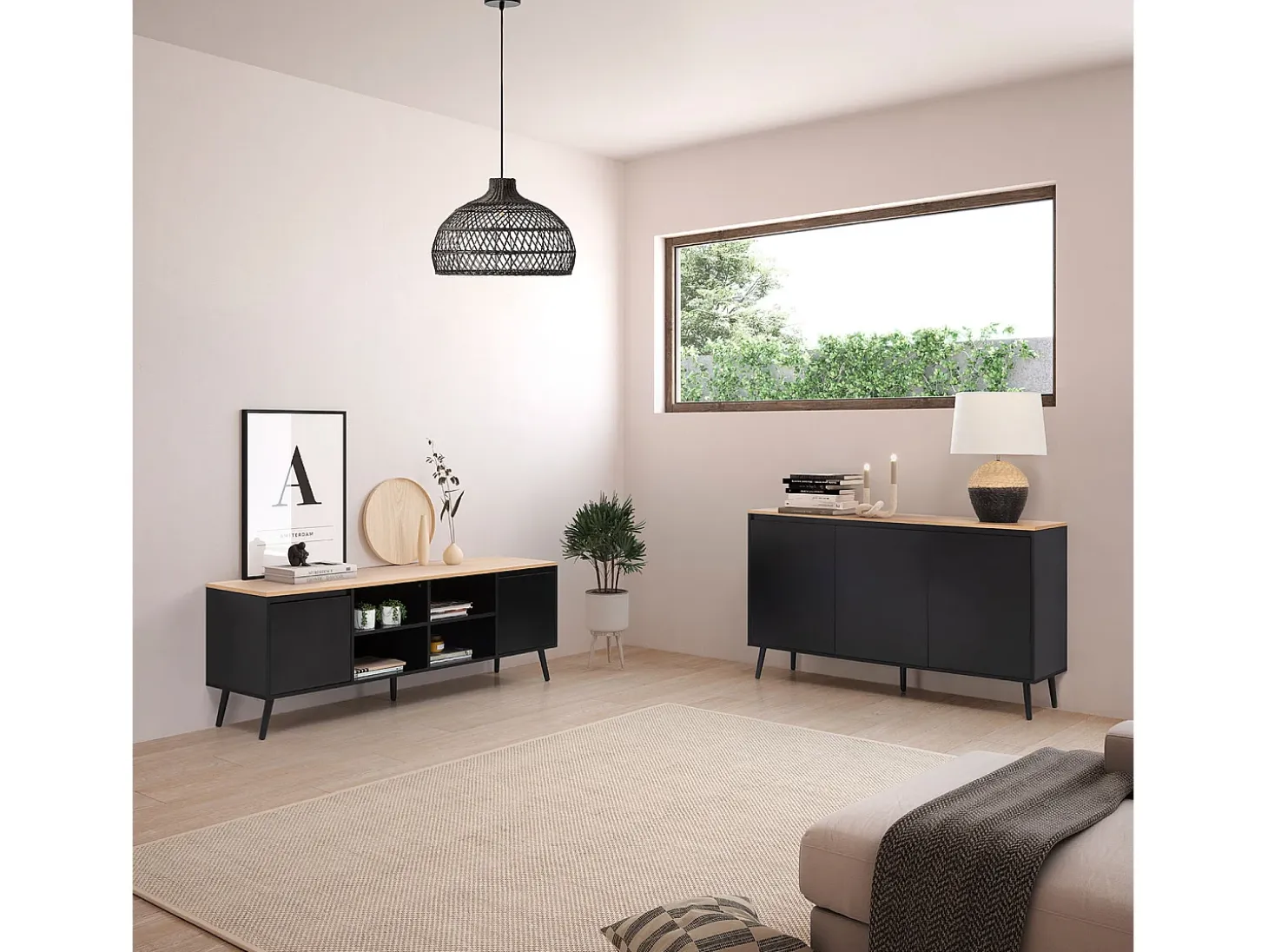 Mueble Tv Desi 2 puertas color Negro