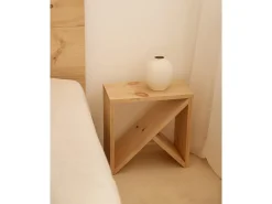 Pack 2 mesitas de madera maciza en tono roble medio de 50x50cm - STOKE - DECOWOOD