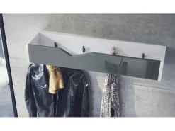 Perchero gancho de pared panel para colgar ropa Kolmio, cuerpo en blanco mate, frente en gris de alto brillo 83,5 x 12,5 x 21 cm