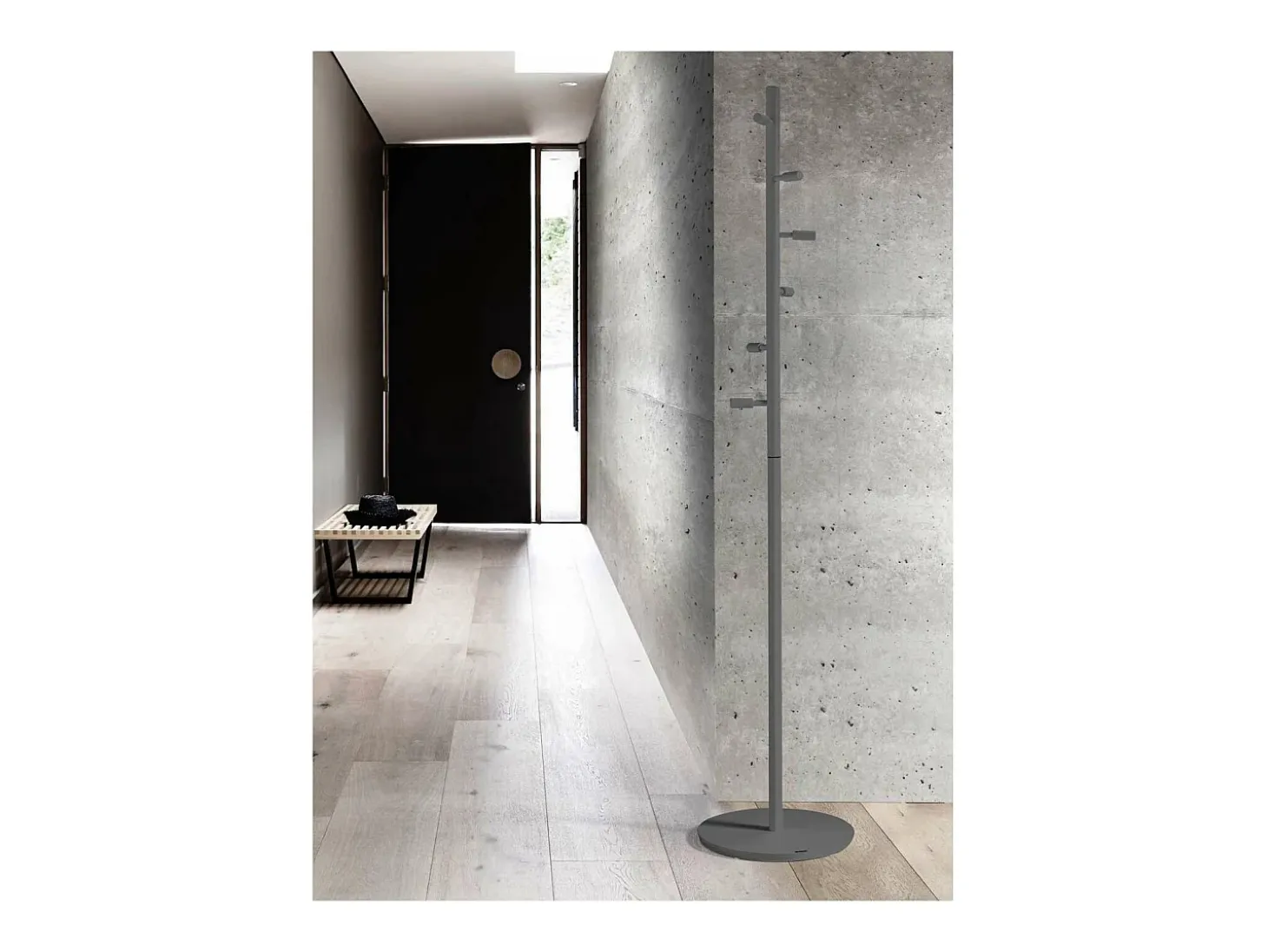 Perchero moderno mod. 401 herrajes cromo satinado lacado gris, 185 cm(alto)35 cm(ancho)35