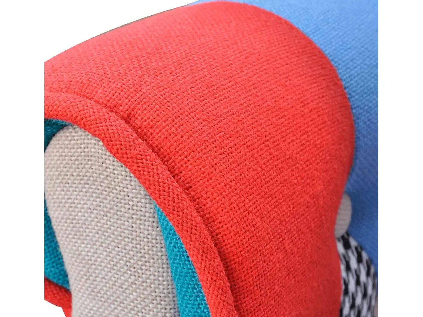 Sillón con diseño de retales de tela Patchwork