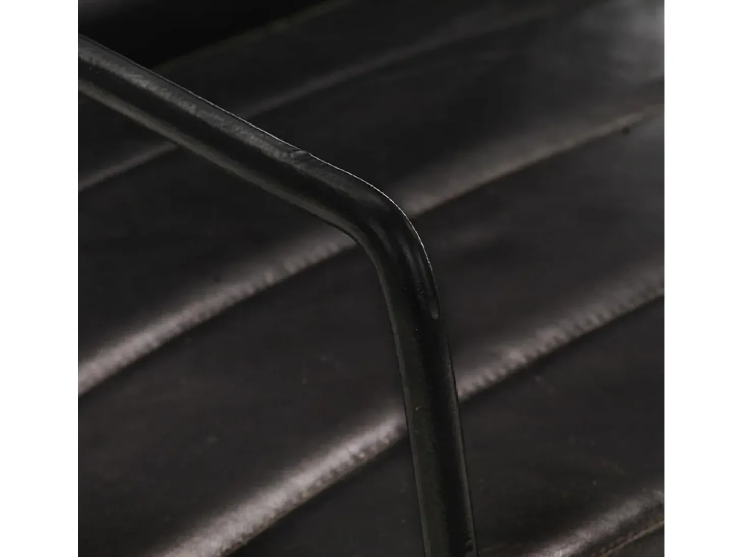 Sillón de cuero auténtico negro