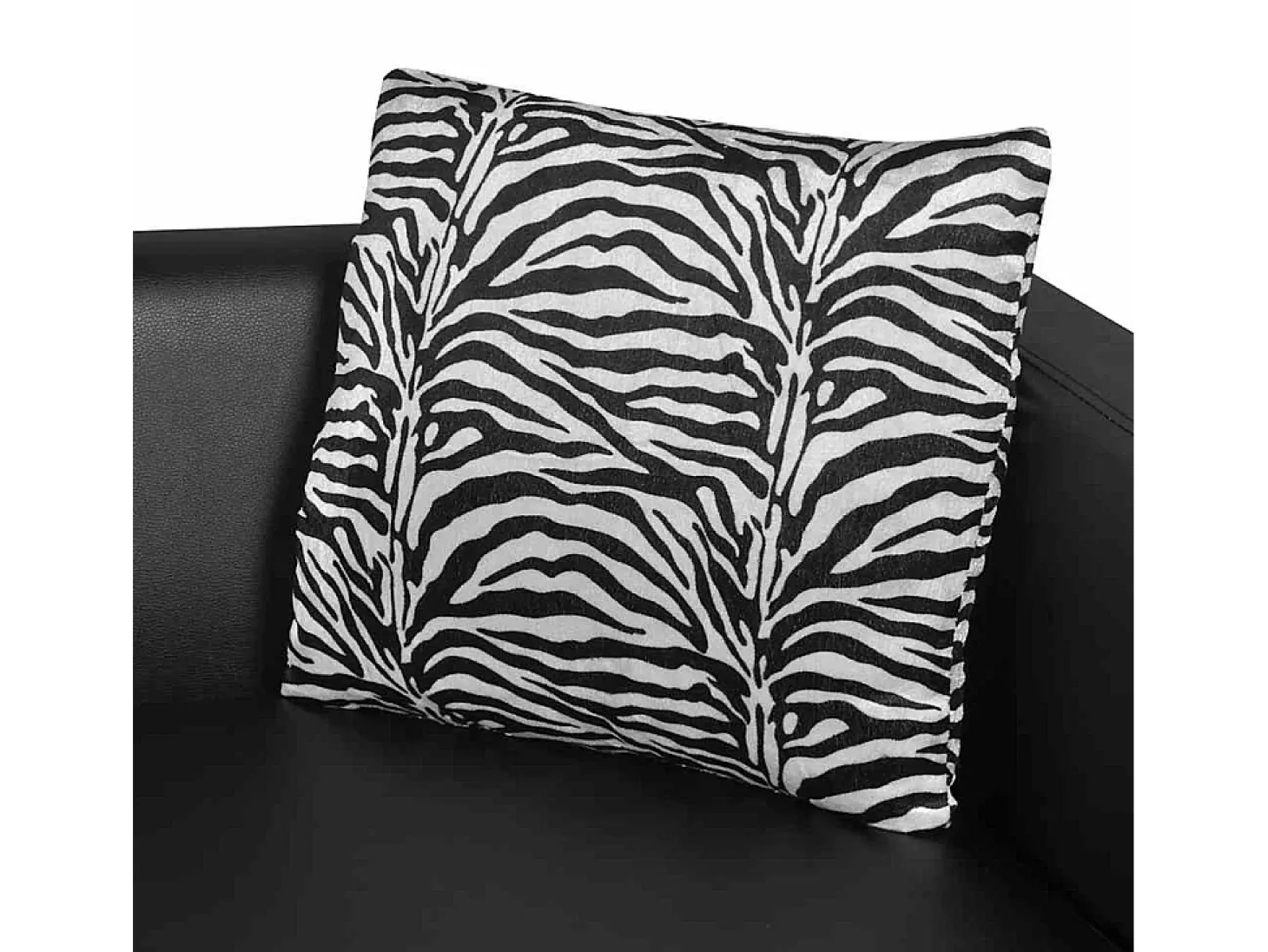 Sillón de cuero sintético negro