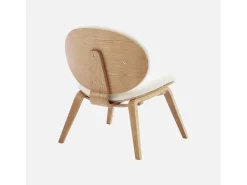 Sillón de madera curvada y borreguito roble