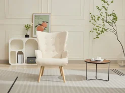 Sillón de tela beige capitoné. Estilo escandinavo. VATELY
