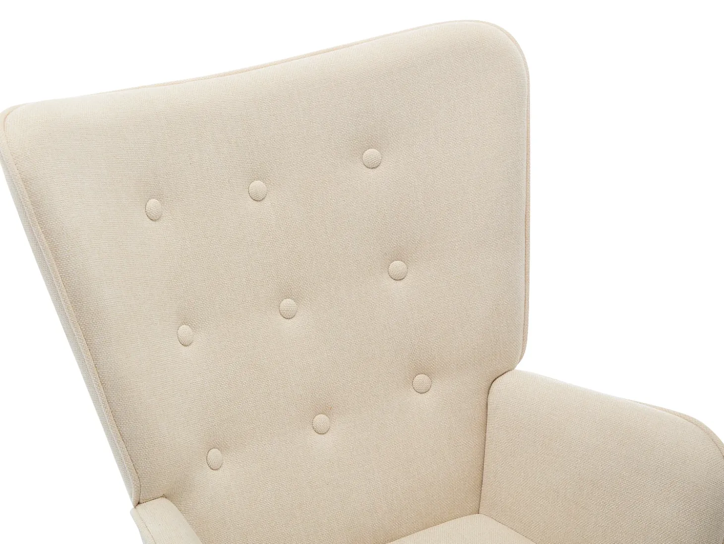 Sillón de tela beige capitoné. Estilo escandinavo. VATELY