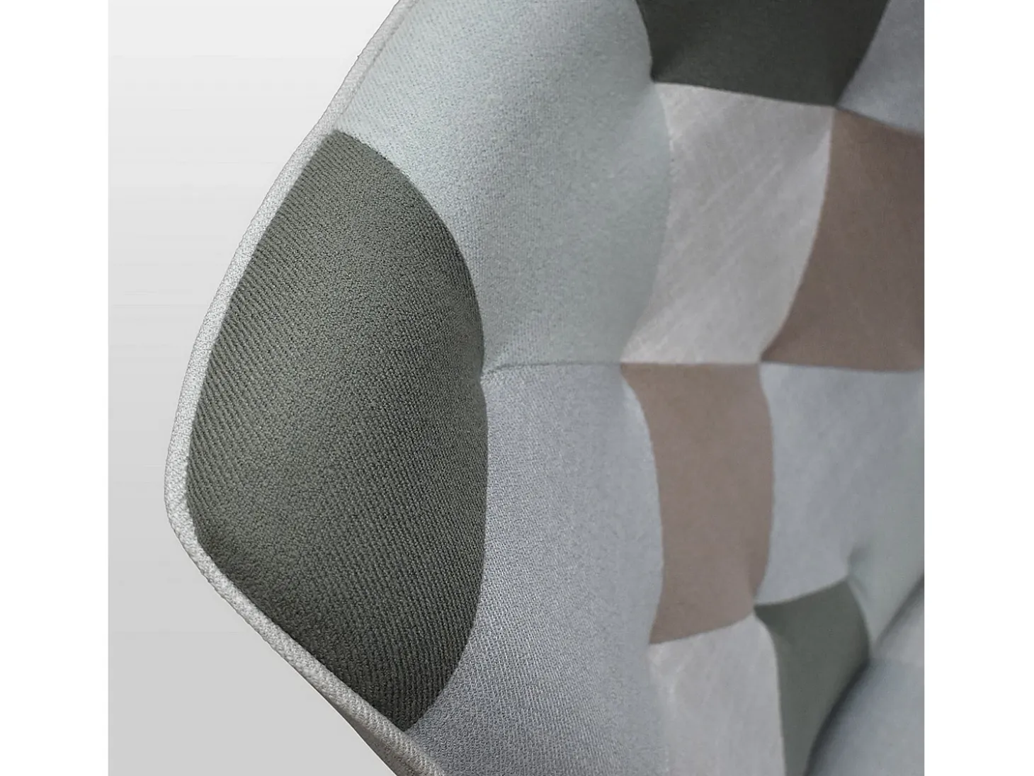 Sillón de tela multicolor con patas de madera - HAVANA