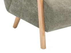 Sillón de tela y madera verde. Estilo contemporáneo. JULOMO