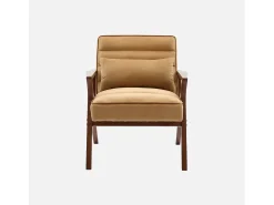 Sillón escandinavo de madera de hevea y terciopelo camel