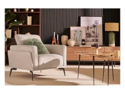 Sillón moderno de tejido efecto aterciopelado texturizado beige y metal negro MOSCO