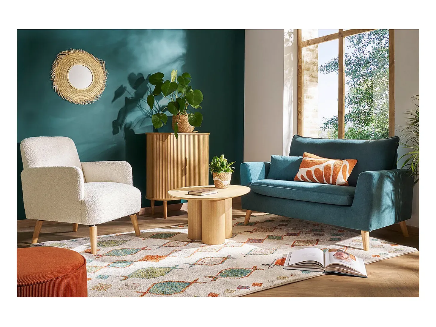 Sillón nórdico de tejido efecto aterciopelado texturizado beige y madera ISKO