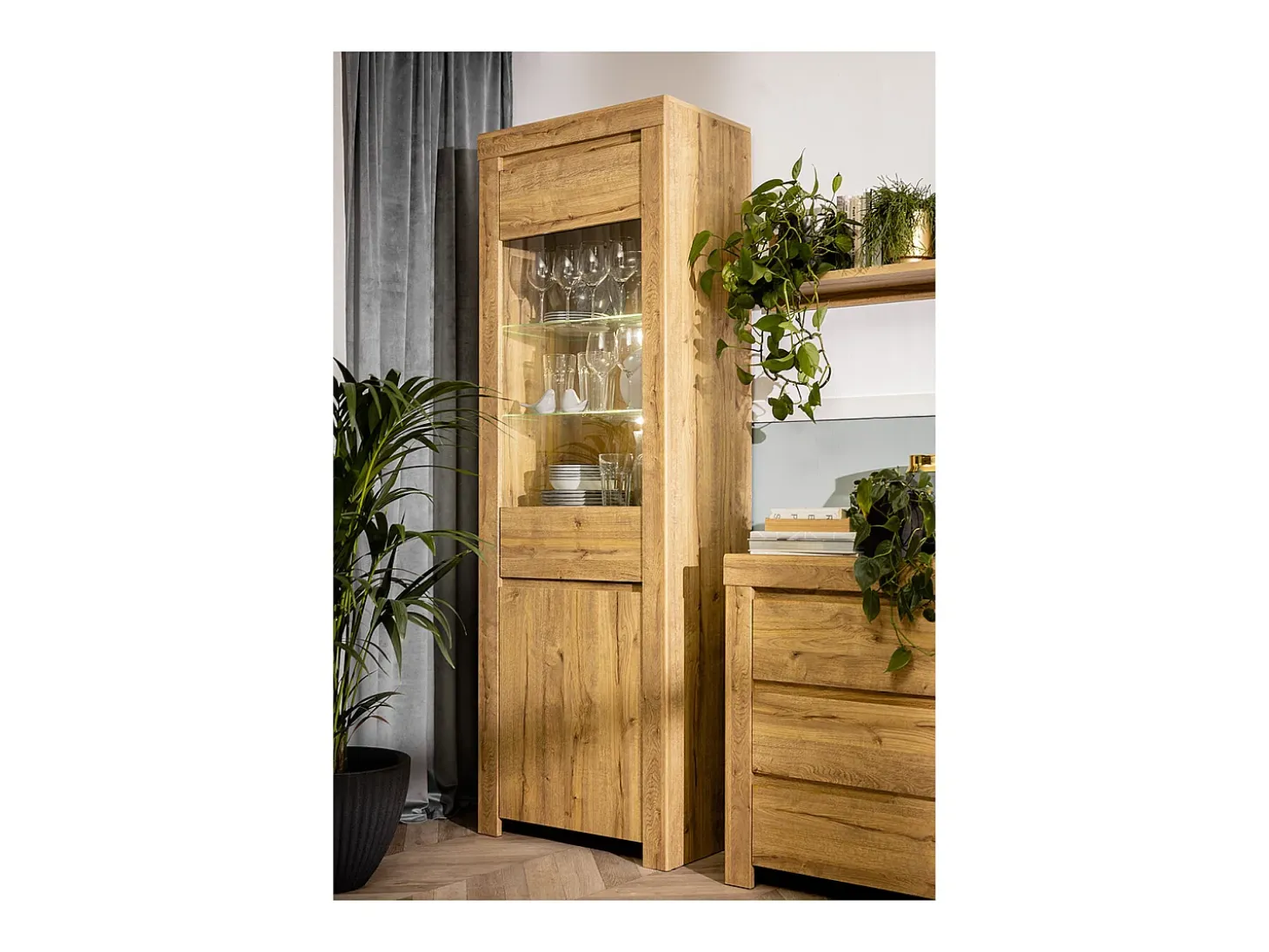 Vitrina 2 puertas Hella Madera