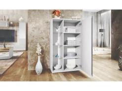 Vitrina Davos, vitrina independiente con 3 estantes de cristal y 8 compartimentos, blanco mate/hormigón oxidado (71,5 x 134 x 35 cm)